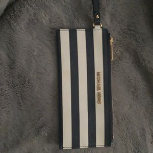 Michael Kors wristlet